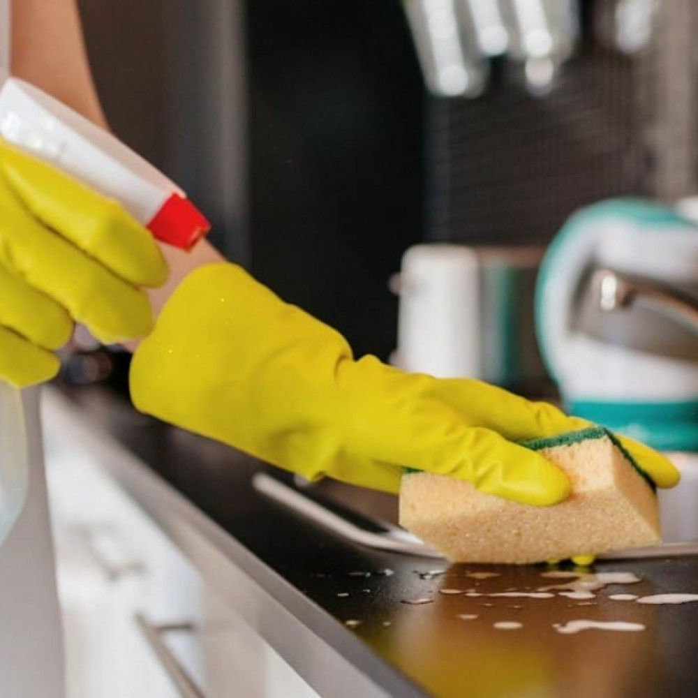 Kitchen cleaning